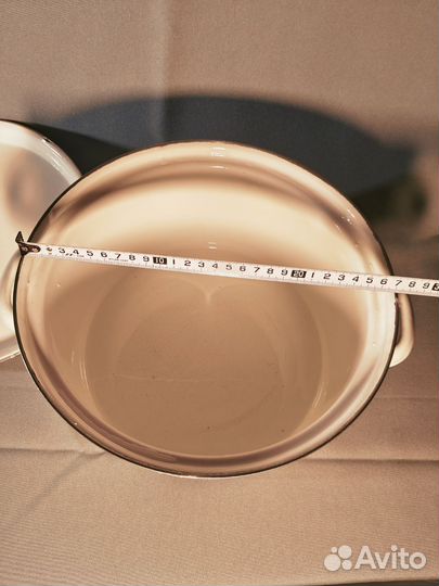 Кастрюля эмалированная