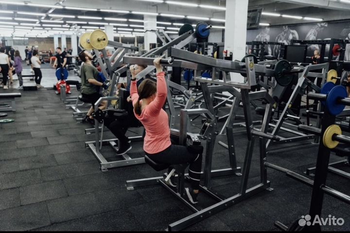 Абонемент в фитнес клуб Record gym