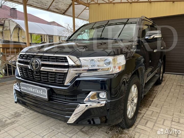 Тюнинг Toyota Land Cruiser 200 стиль 2021 Black