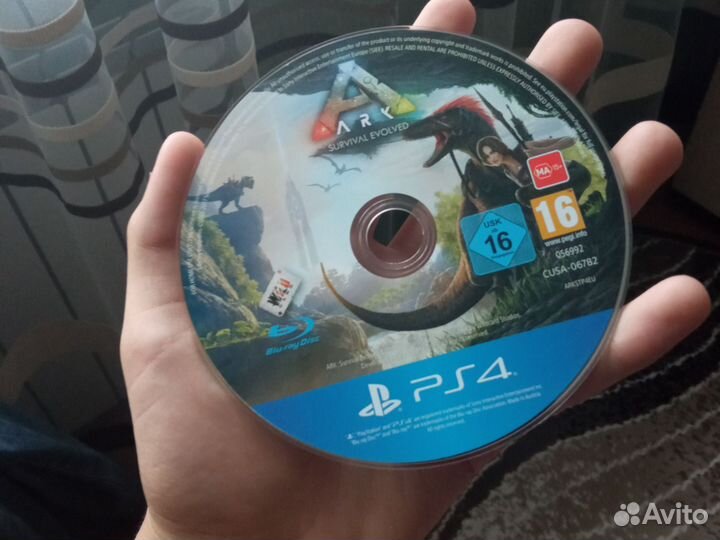 Продаю диск ark survival evolved