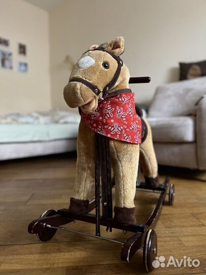 Лошадка каталка