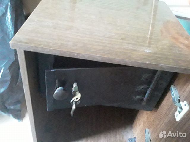 Сейф в тумбочке