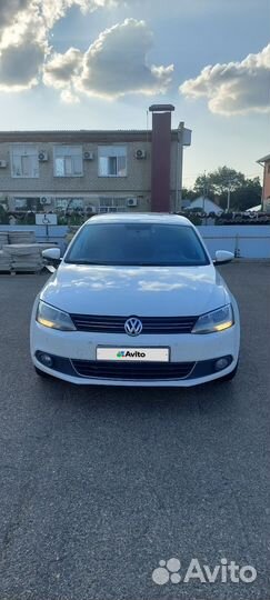 Volkswagen Jetta, 2012