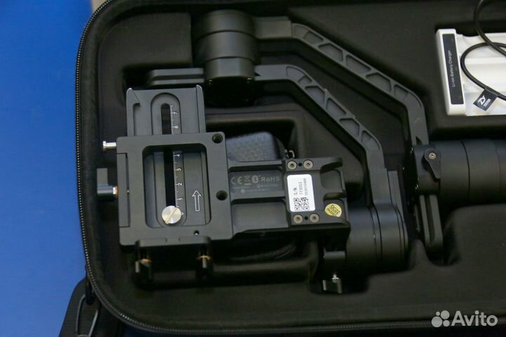 Профессиональный стабилизатор Zhiyun Crane 2