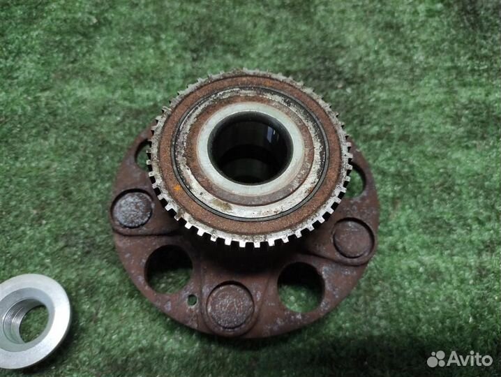 Ступица задняя правая Honda Civic 5D (FN) 2007