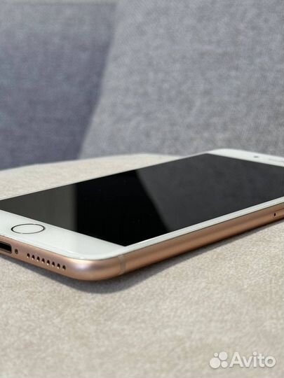 iPhone 8 Plus, 64 ГБ