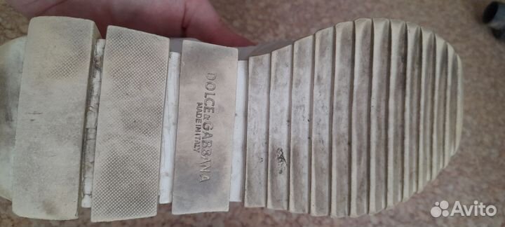 Кроссовки женские