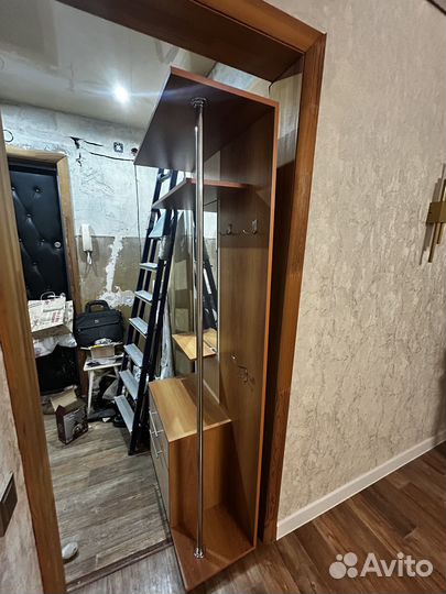 Продаю прихожую