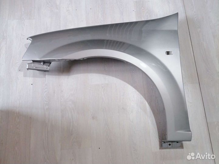 Крыло переднее левое на LADA largus