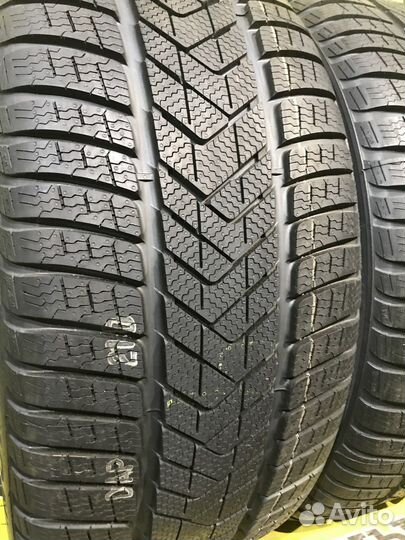 Pirelli Scorpion Winter 315/35 R21 и 275/40 R21 111V