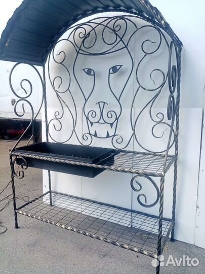 Кованые мангалы с крышей