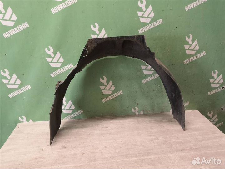 Локер передний правый Ауди 80 90 Б3