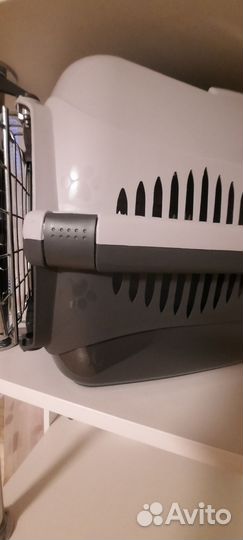 Переноска для кошек и маленьких собак