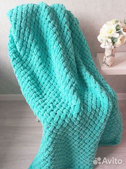 Плед из плюшевой пряжи