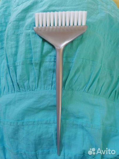 Кисть для окрашивания с расческой и без