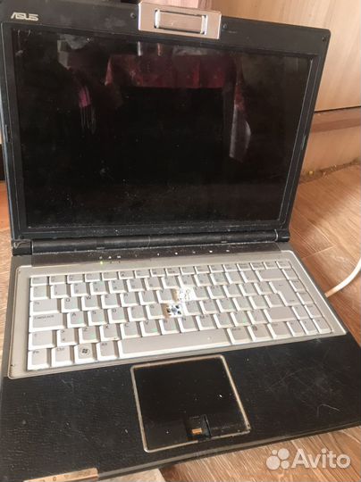 Ноутбук asus