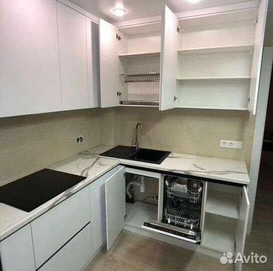 Кухня угловая со сборкой