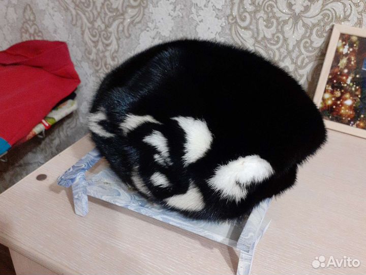 Берет норковый новый