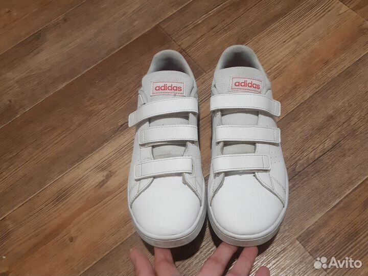 Кроссовки adidas