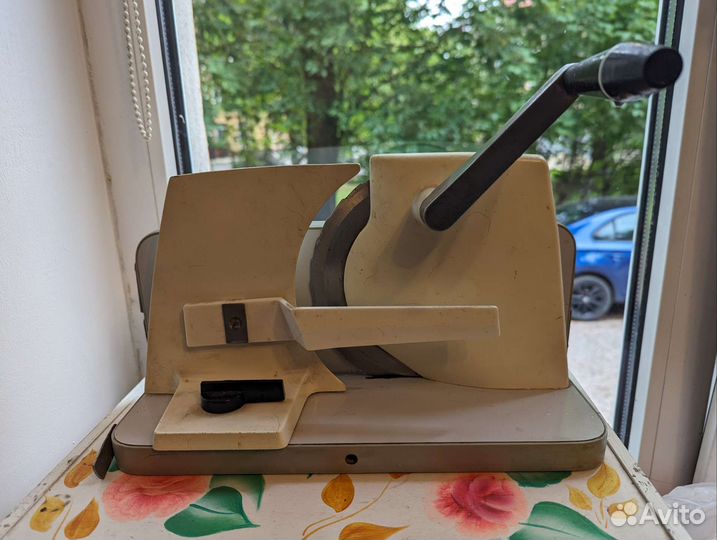 Резка для колбасы, хлеба