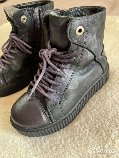 Ботинки зимние фирма котофей 30 размер