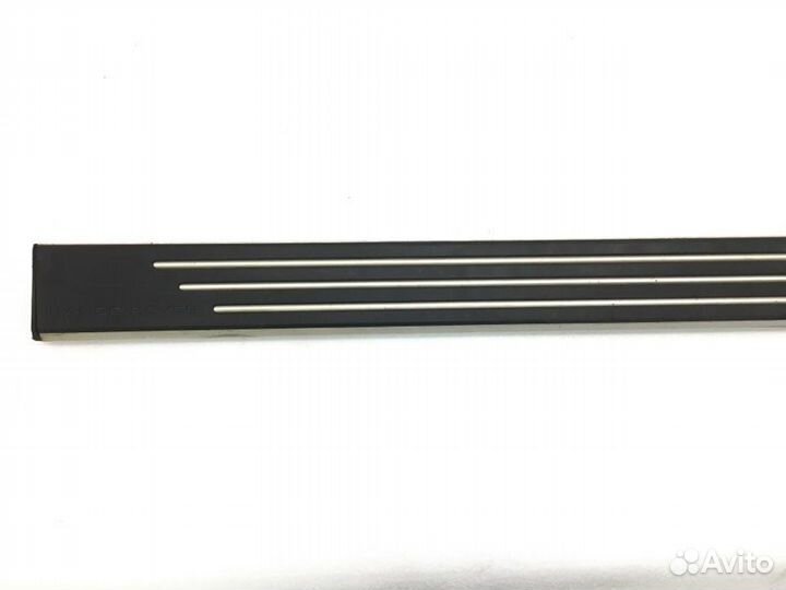 Подножка левая Land Rover Range Rover L322 5.0