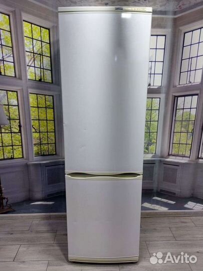 Холодильник бу мини, двухкамерные серый белый