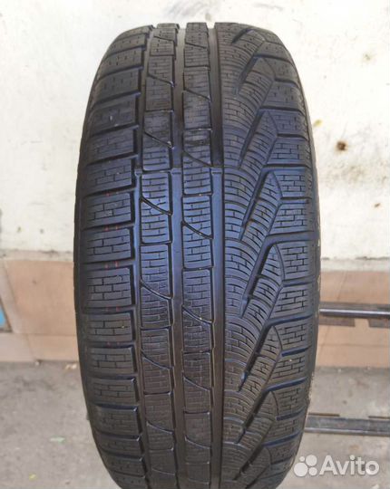 Pirelli Sottozero Winter 240 235/55 R18 104H
