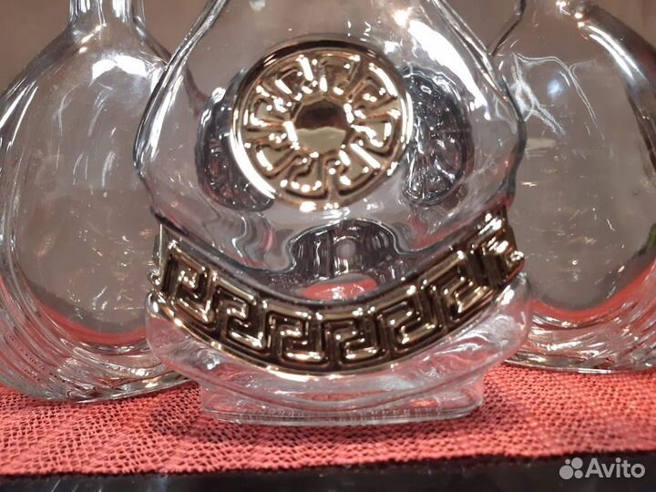 Штофы и графины фигурные с пробками