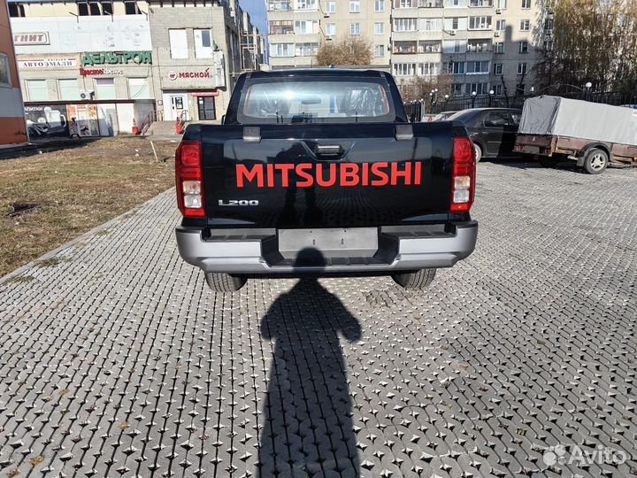 Mitsubishi L200 2.4 МТ, 2024, 9 км