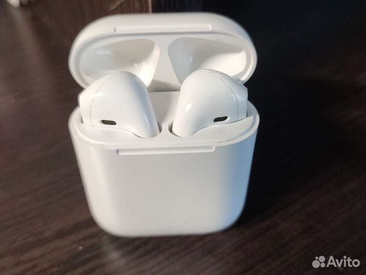 Беспроводные наушники apple airpods