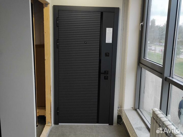 Входная дверь 