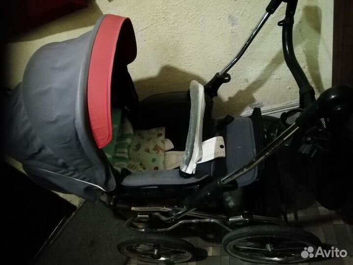 Детская коляска Navington Caravel на больших колес