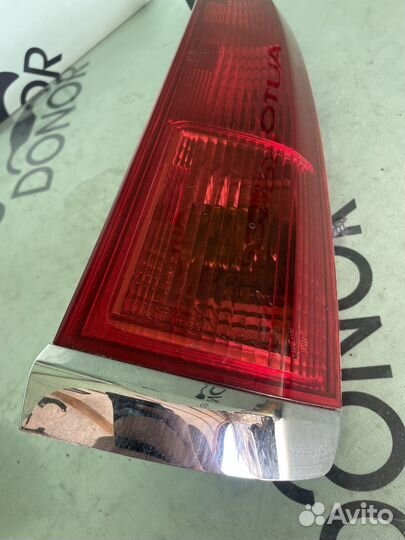 Фонарь задний правый honda stream