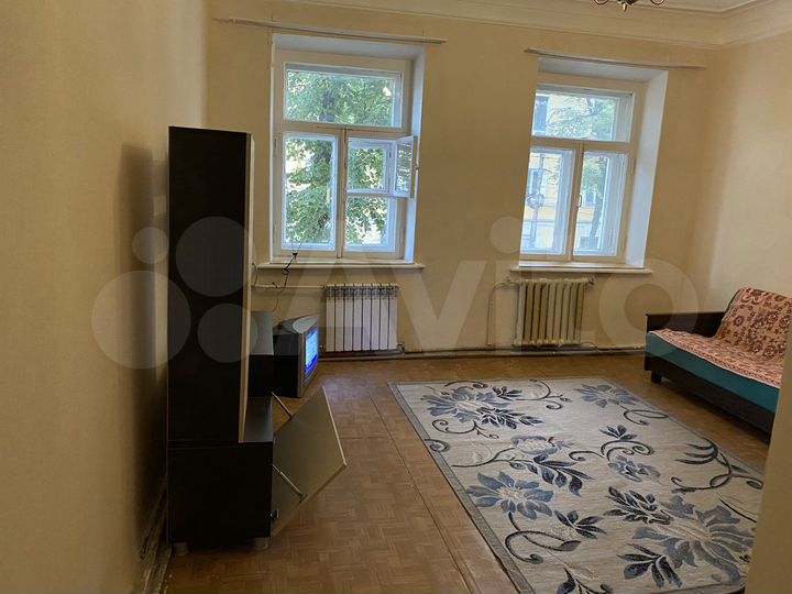 Комната 18 м² в 6-к., 2/3 эт.