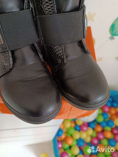 Ботинки демисезонные на девочку 27