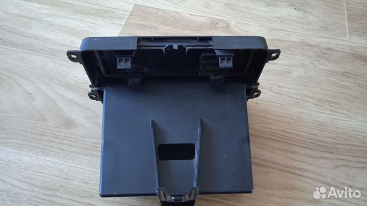 Заглушка магнитолы vw polo