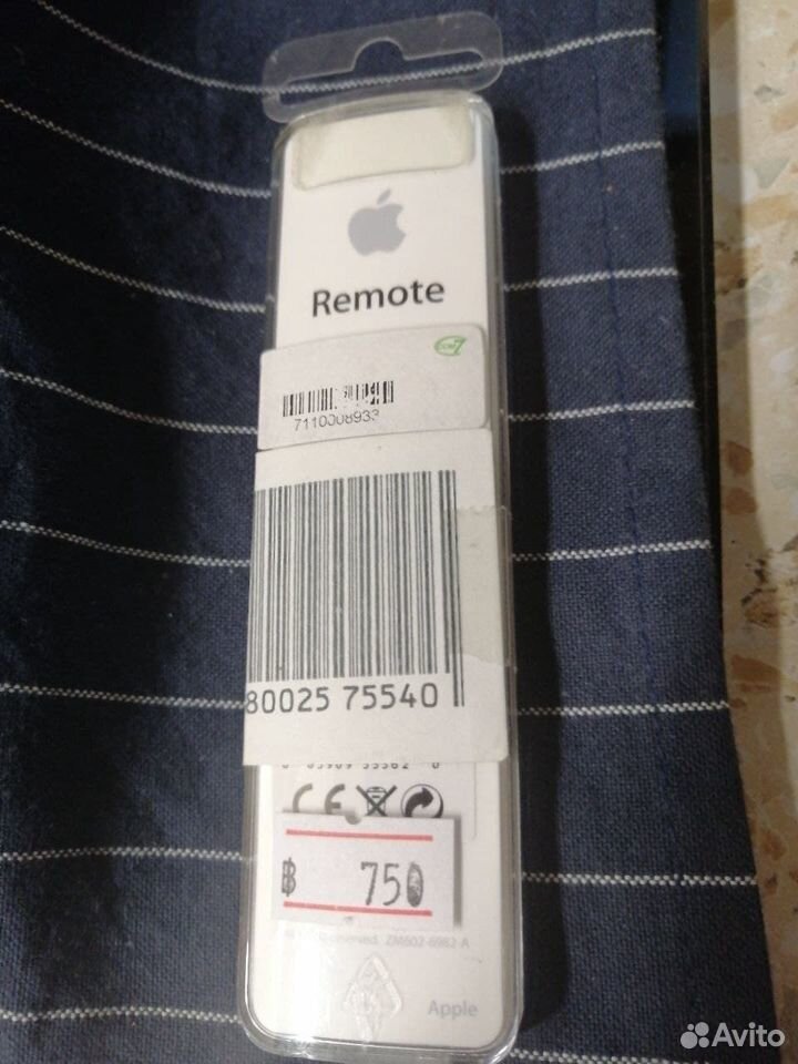 Пульт Apple Remote