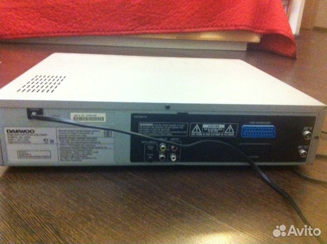 Видеомагнитофон и DVD-плеер Daewoo SD 7200K