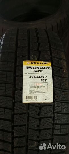 Dunlop SP Winter Maxx WM01 245/45 R19 и 275/40 R19 101T