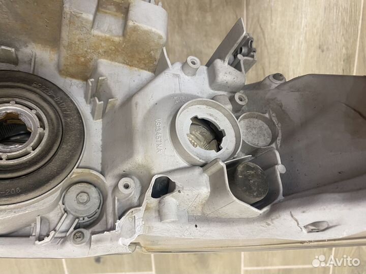 Передняя фара toyota camry v40