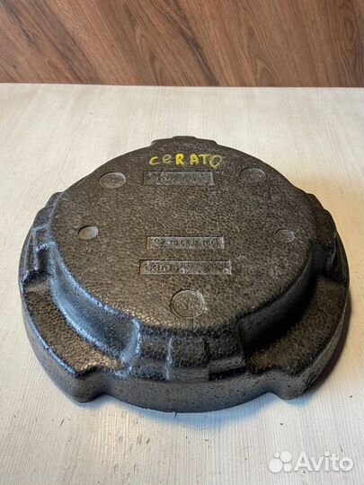 Ящик под инстумент Kia Cerato