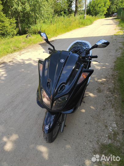 Yamaha Majesty 250