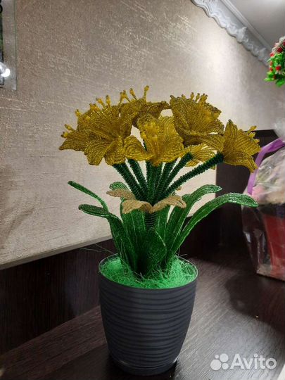 Цветы из бисера