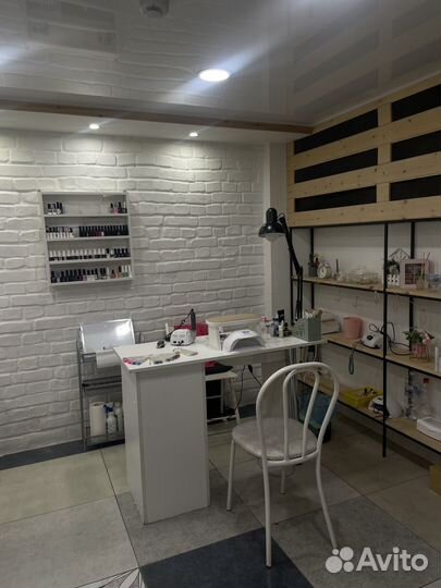 Место мастера маникюра в аренду