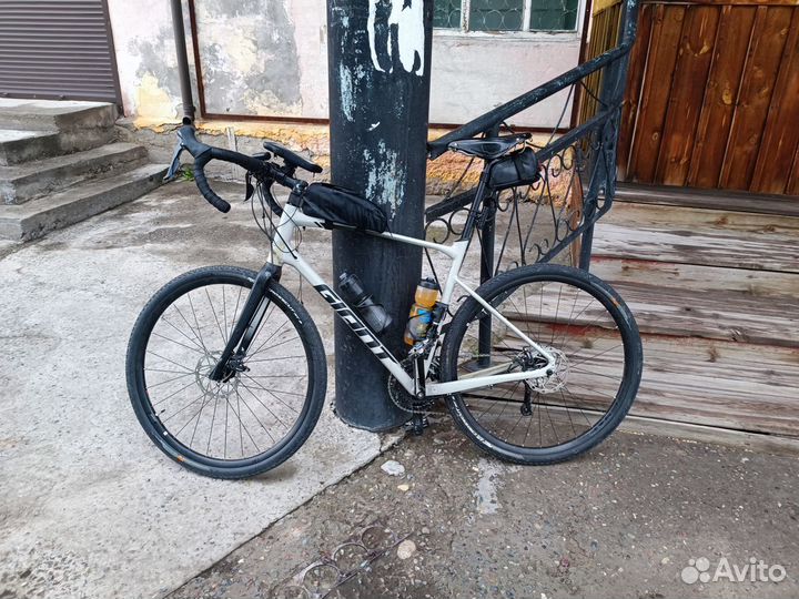 Велосипед giant revolt 2 2021