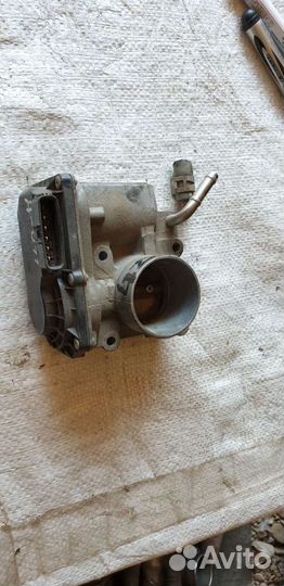 Дроссельная заслонка Toyota Corolla 120 2001-2006