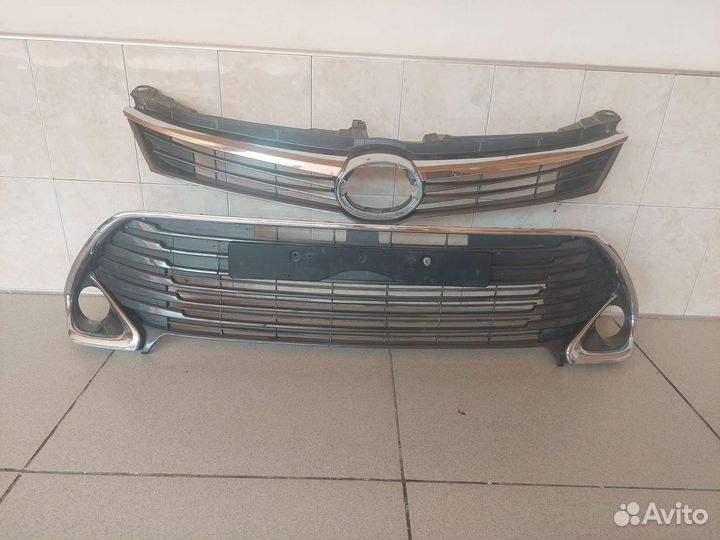 Решетка camry 55