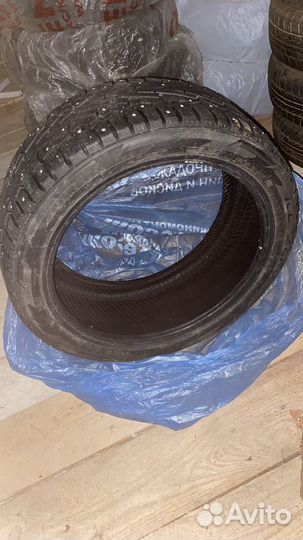 Pirelli Ice Zero 245/40 R18 97H