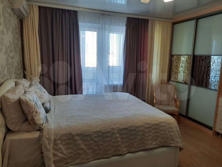 3-к. квартира, 92 м², 9/17 эт.